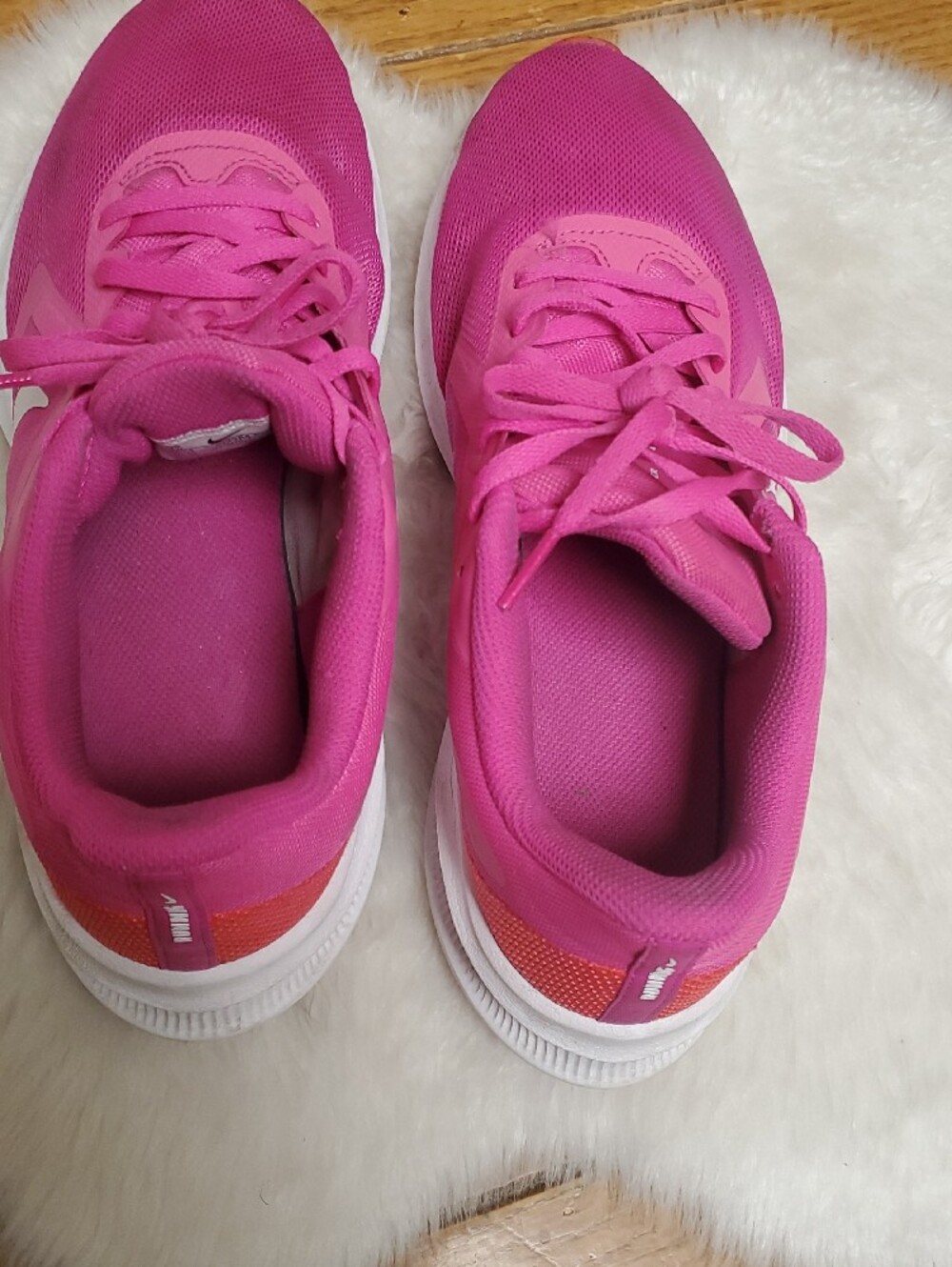 Nike Downshifter Women’s Bright Pink Mesh Running Sneakers with White Swoosh - Picture 7 of 10